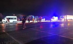 Karanlık kavşakta bir kaza daha meydana geldi