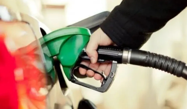 Akaryakıta Yeni Zam Yolda: Benzin ve Motorin Fiyatları Rekor Seviyeye Çıkıyor