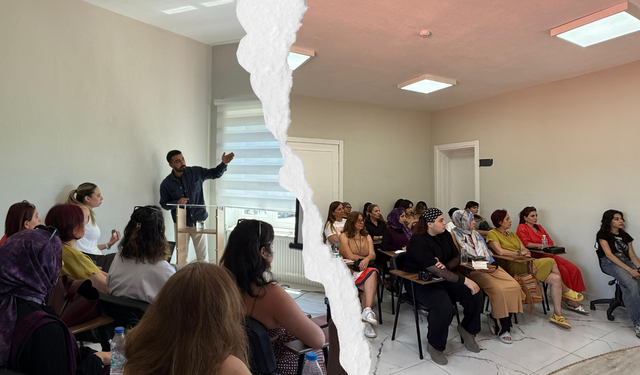 Uşak’ta Kadınlara Özel Dijital Seminer Düzenlendi