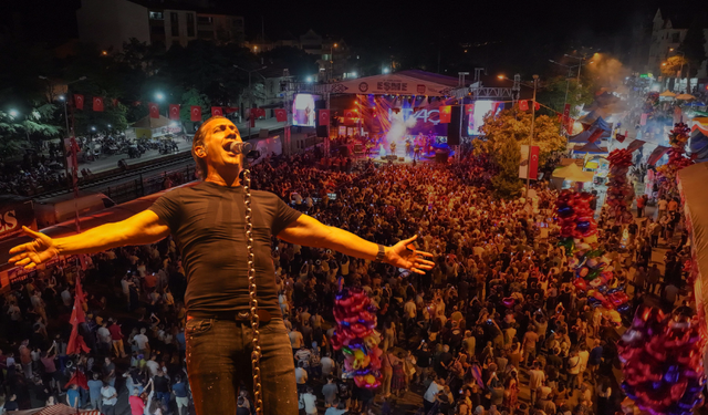 27. Eşme Turistik Kültür Ve Sanat Festivali Başladı