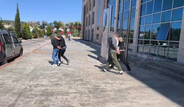 Yasaklı Madde Operasyonunda 4 Tutuklama