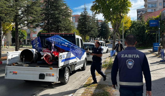 Zabıta Ekiplerinden Sıkı Denetim; Uşak’ta Kaldırımlar Yeniden Yayaların