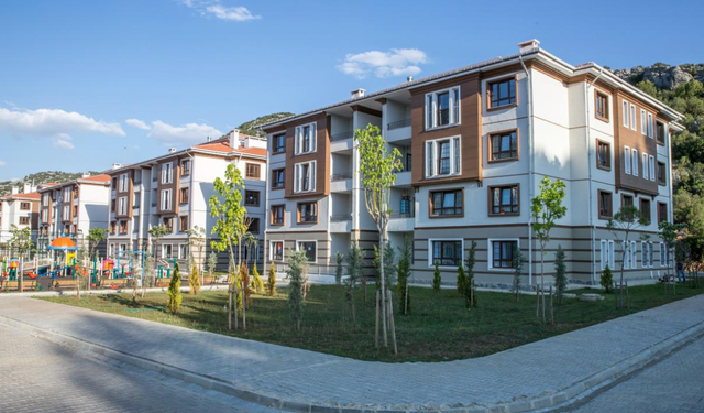 UŞAK’TA SOSYAL KONUT KURA HEYECANI BAŞLIYOR