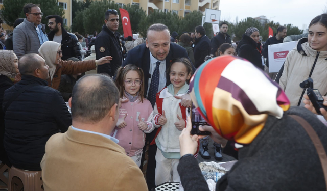 Özkan Yalım Mahalle İftarlarında Vatandaşlarla Buluşuyor