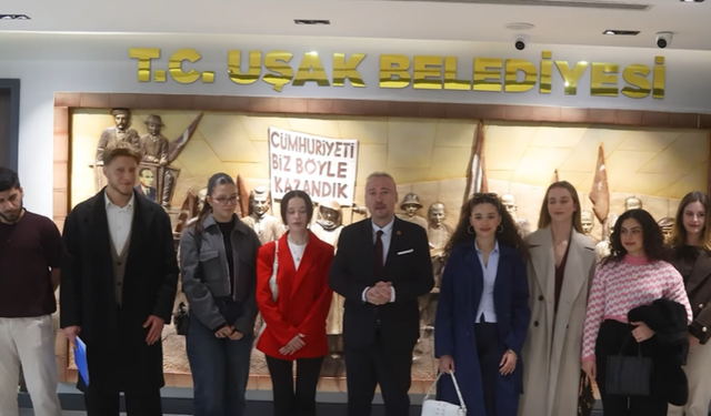 Başkan’dan Öğrencilere:  İkametgahınızı Uşak’a Alın