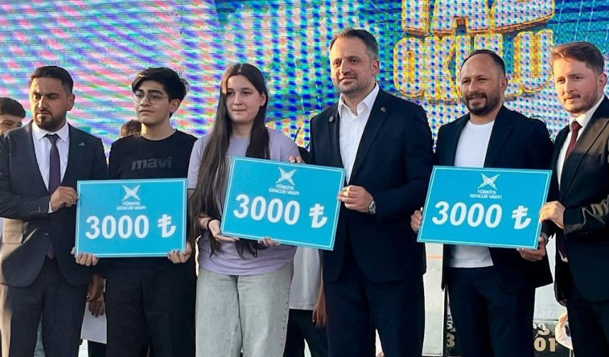Bakanlık Düzeyinde Uşak’a En Çok Gelen Eminoğlu Oldu