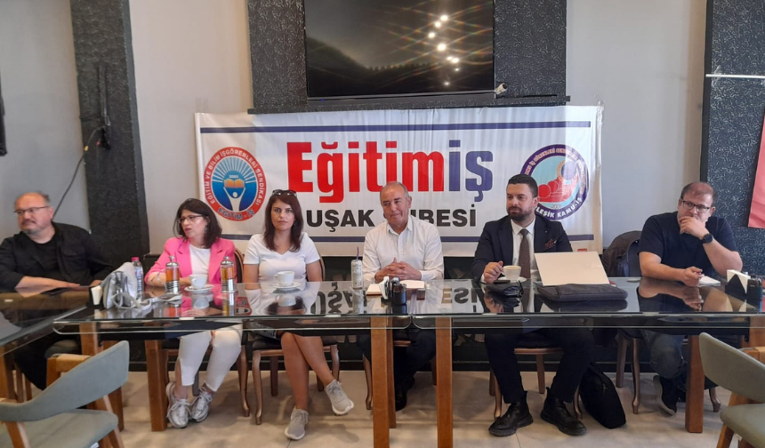 Uşak Eğitim-İş’den,  İl Milli Eğitim Müdürlüğü’ndeki Hukuksuz Görevlendirmelere Tepki