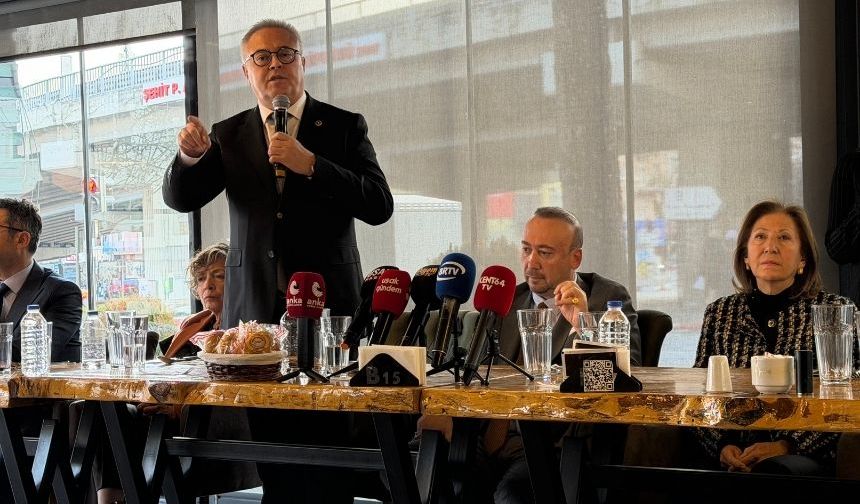 Karaoba’dan AK Partili Vekillere “Büst” Tepkisi