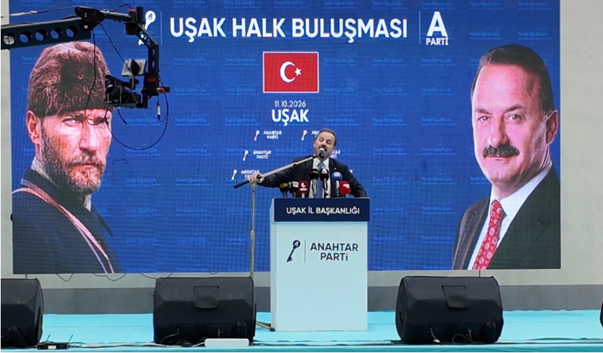 Ağıralioğlu Uşak’ta konuştu: “Bin kamyon para gözümüzün önünde gitti”